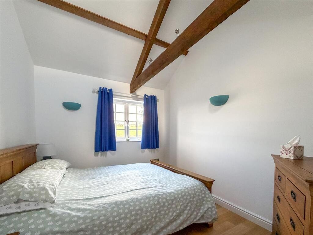 Farms Common, Stunning Barn Conversion, photo 14