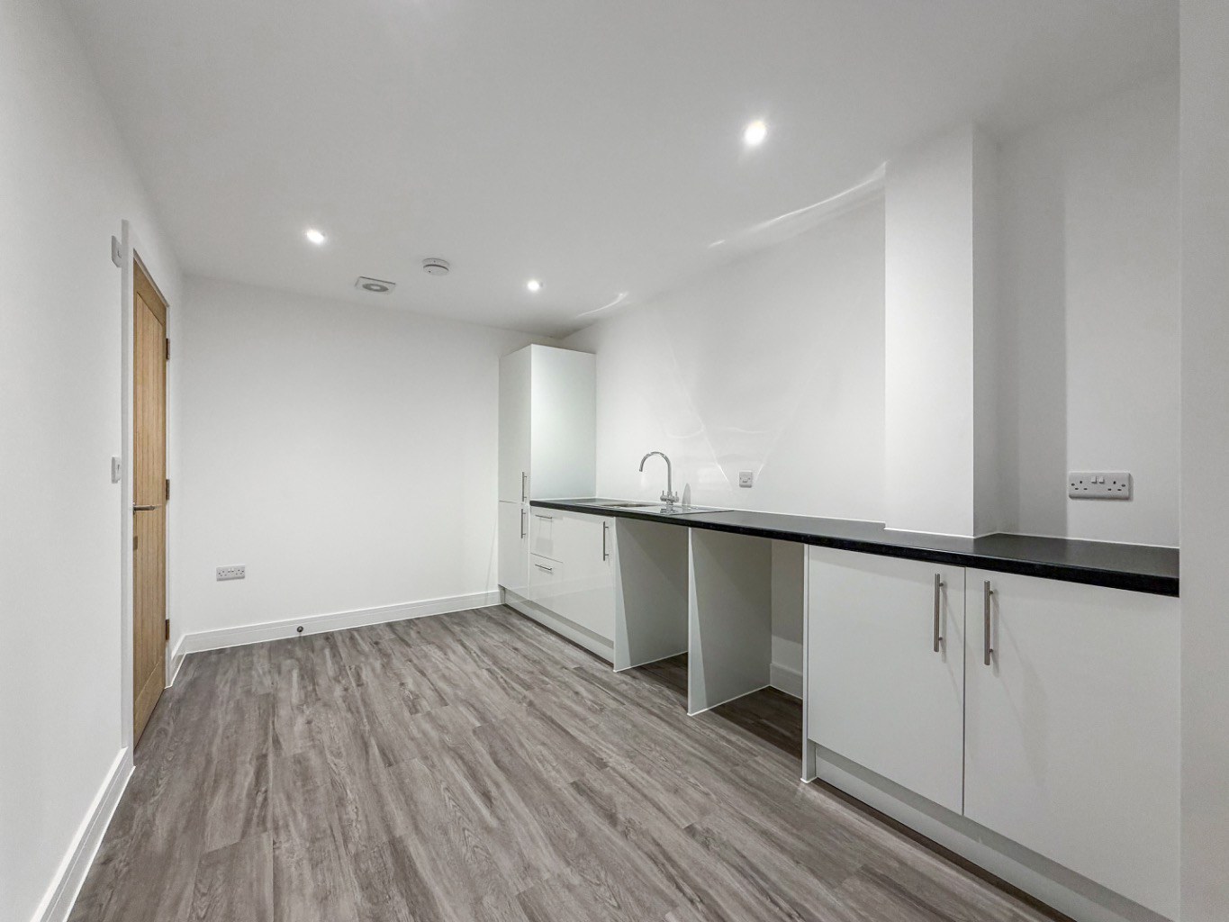 Truro, Stunning brand new four bed home, photo 19
