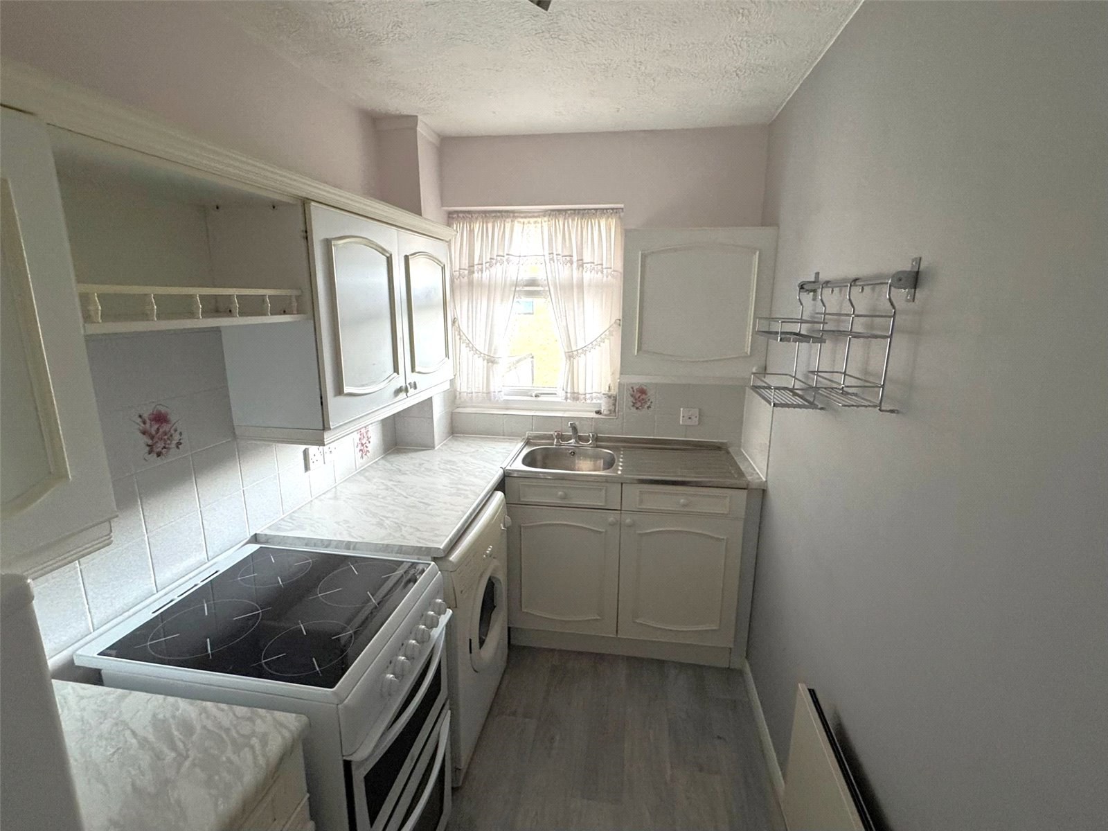 Magnolia Court, Auriol Drive, Uxbridge, Greater London, UB10, photo 8