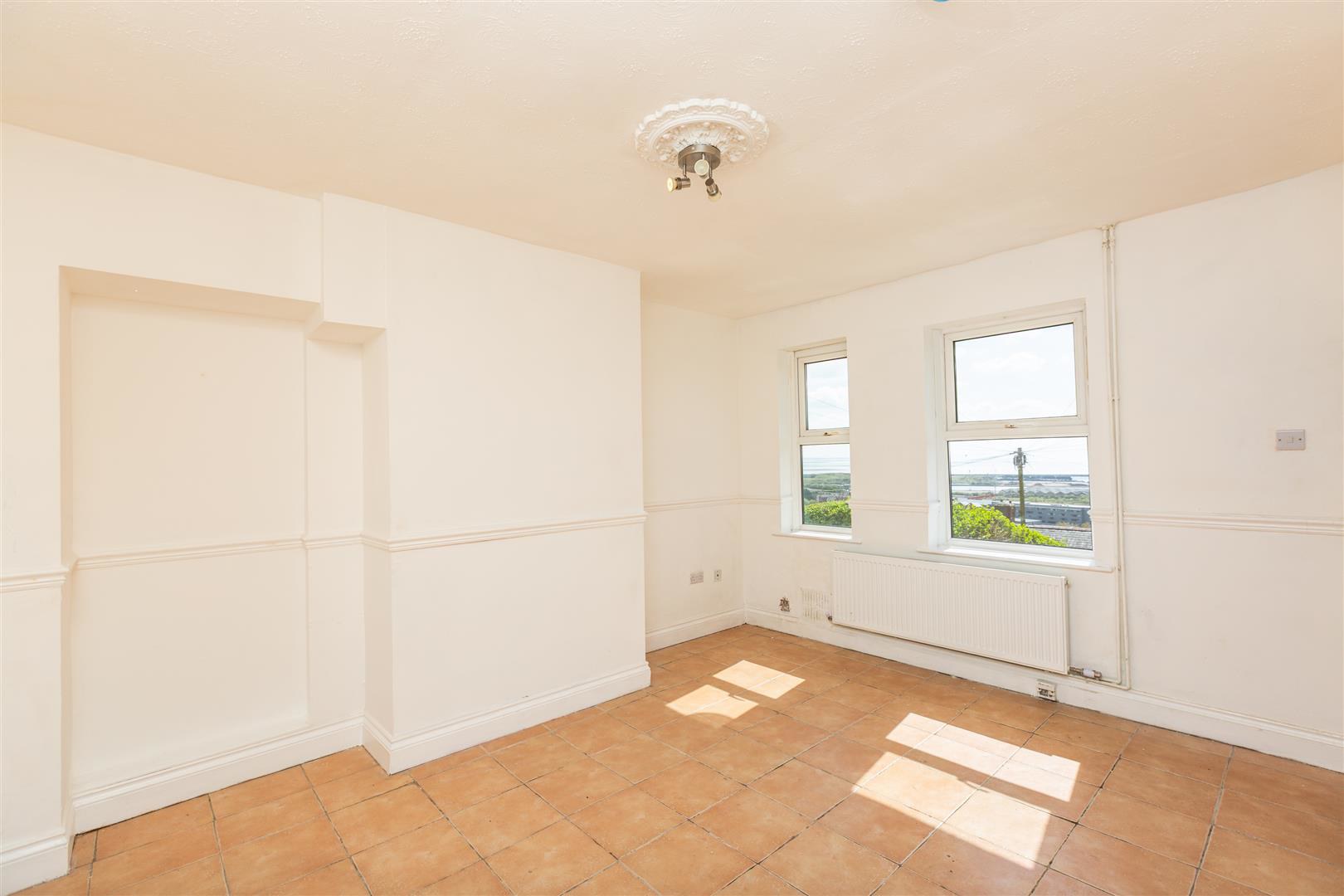 Wallace Road, St. Thomas, Swansea, photo 2