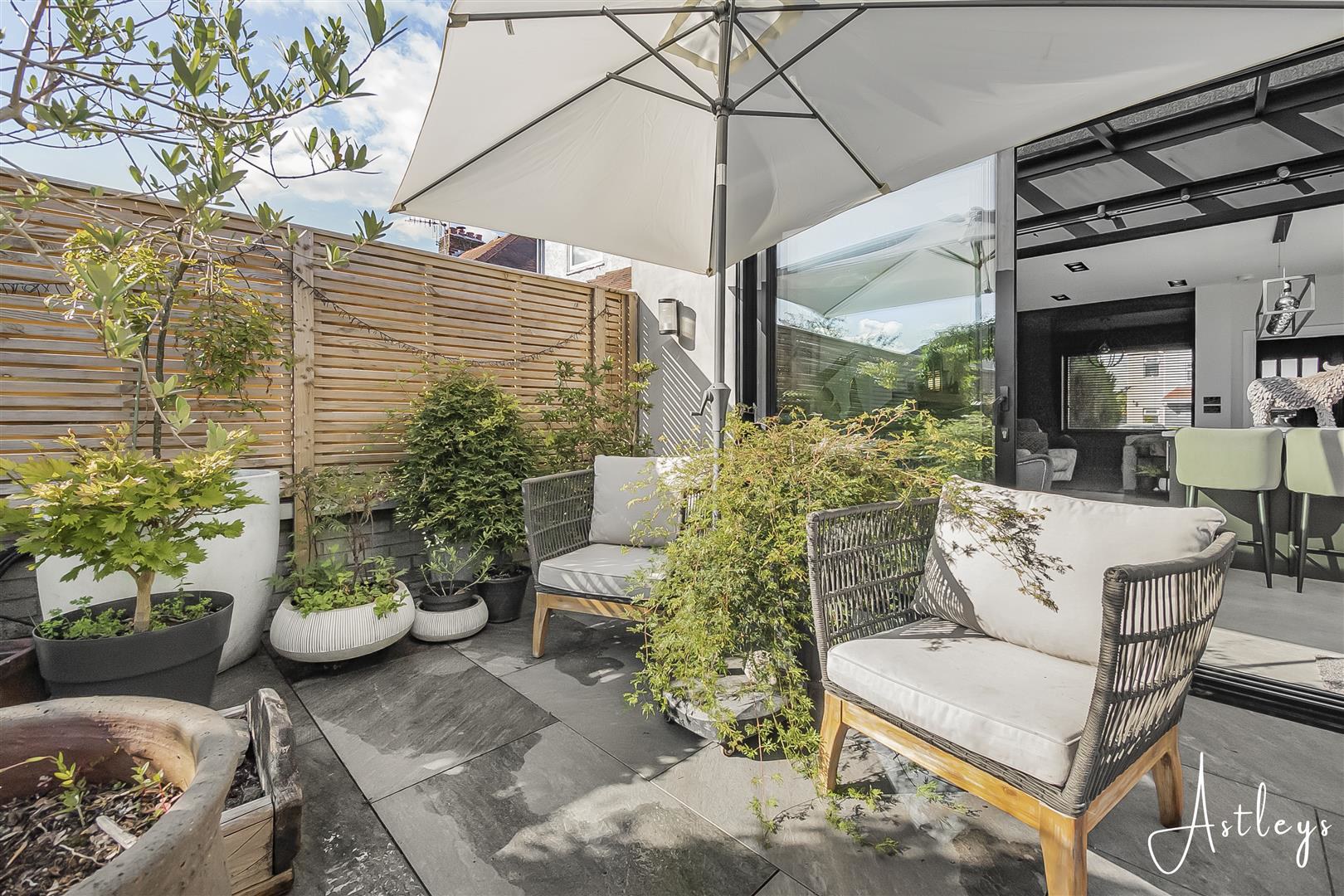 Chestnut Road, Neath, photo 21