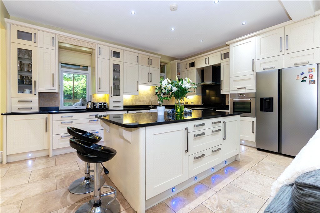 Keighley Road, Colne, Lancashire, BB8, photo 4