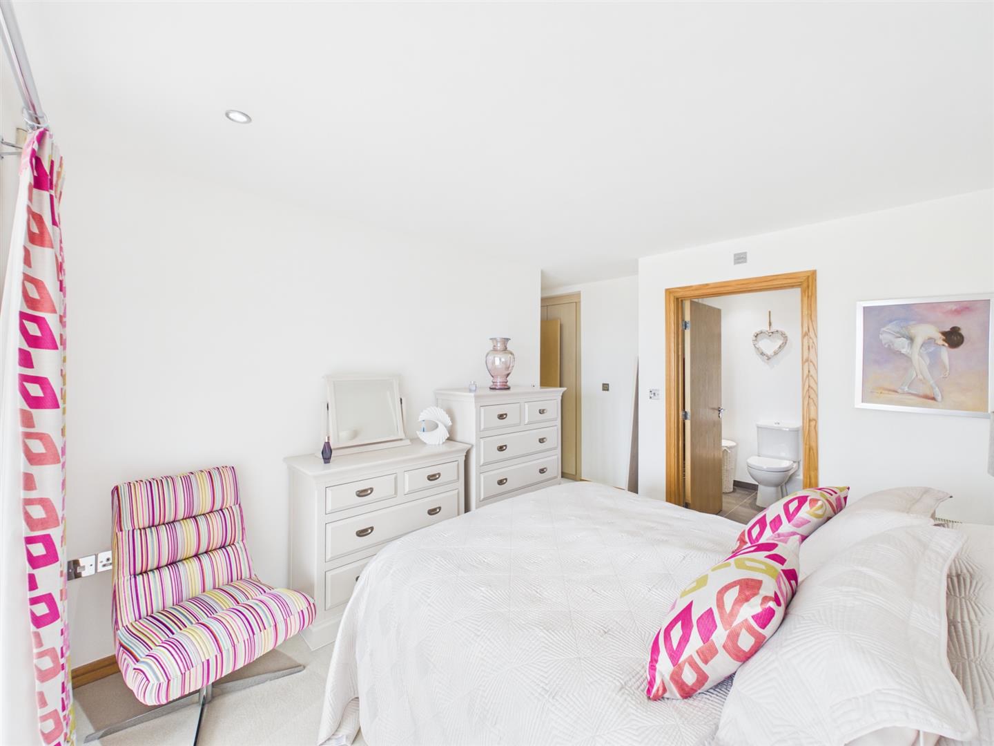 Pentre Nicklaus Village, Llanelli, photo 20