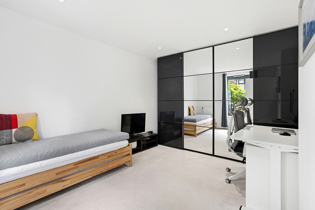 Redwell House, West Ealing London, W13, photo 19