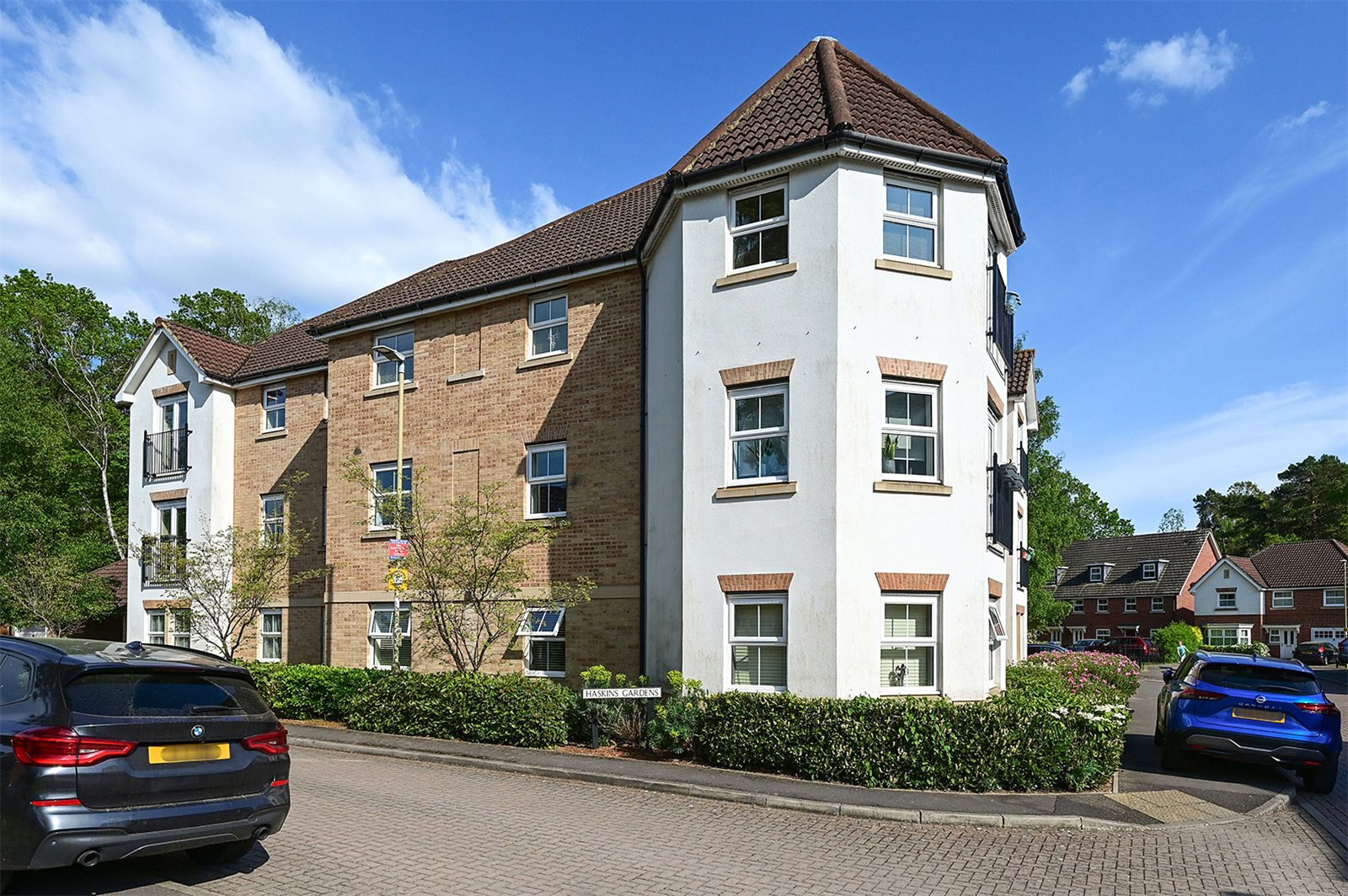 Haskins Gardens, Farnborough, GU14