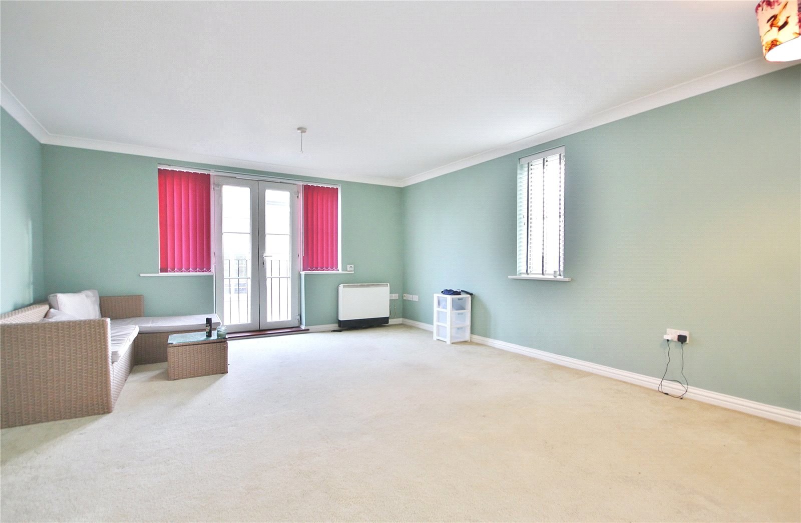 Tudor Way, Knaphill, Woking, Surrey, GU21, photo 4