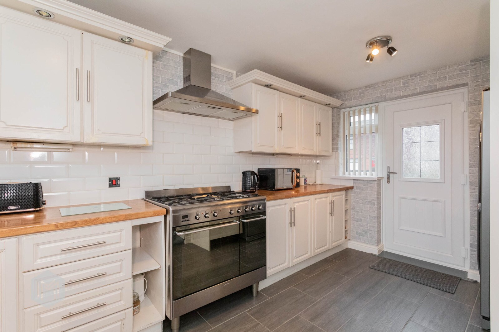 Plodder Lane, Farnworth, BL4, photo 8