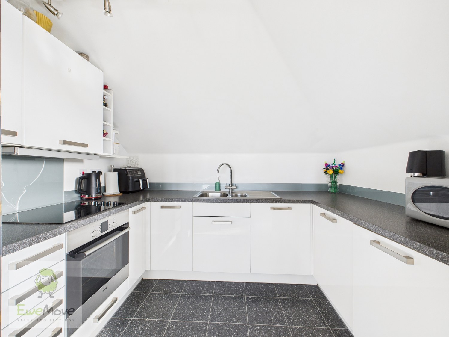 Alisander Close, Holborough Lakes, Snodland, ME6 5SH, photo 6