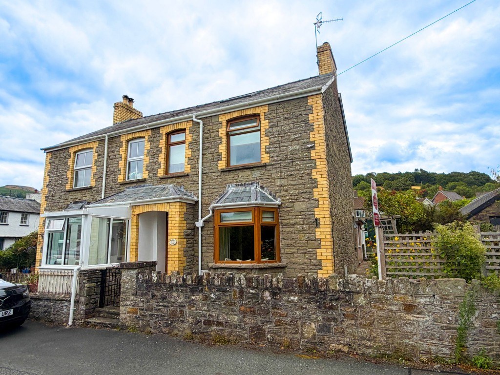 Llanbedr Road