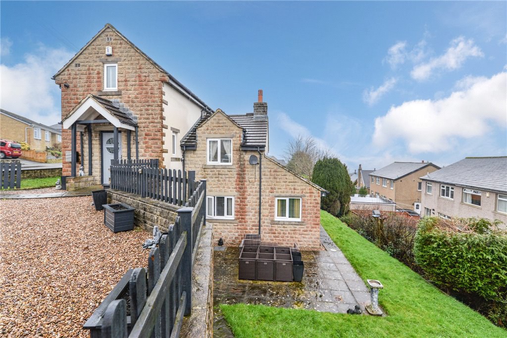 Thorn Bank Avenue, Oakworth, Keighley, West Yorkshire, BD22