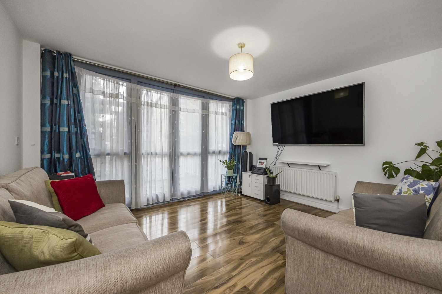 Kinglet Close, London, E7, photo 6