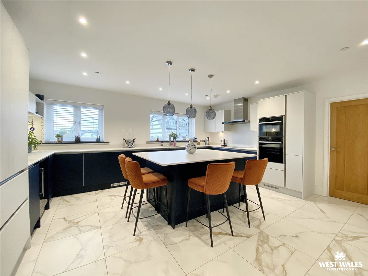 Pludds Meadow, Laugharne, Carmarthen, photo 35