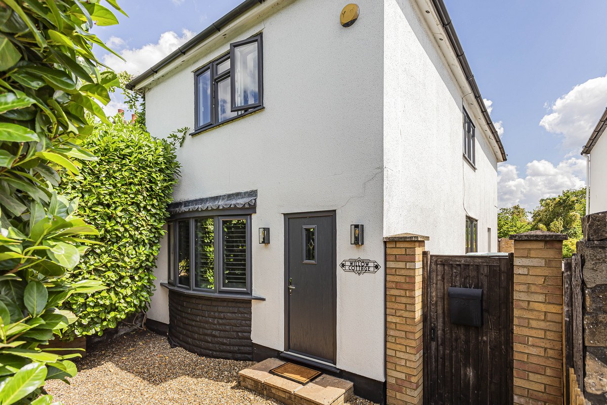 Walton Bridge Road, Shepperton, TW17