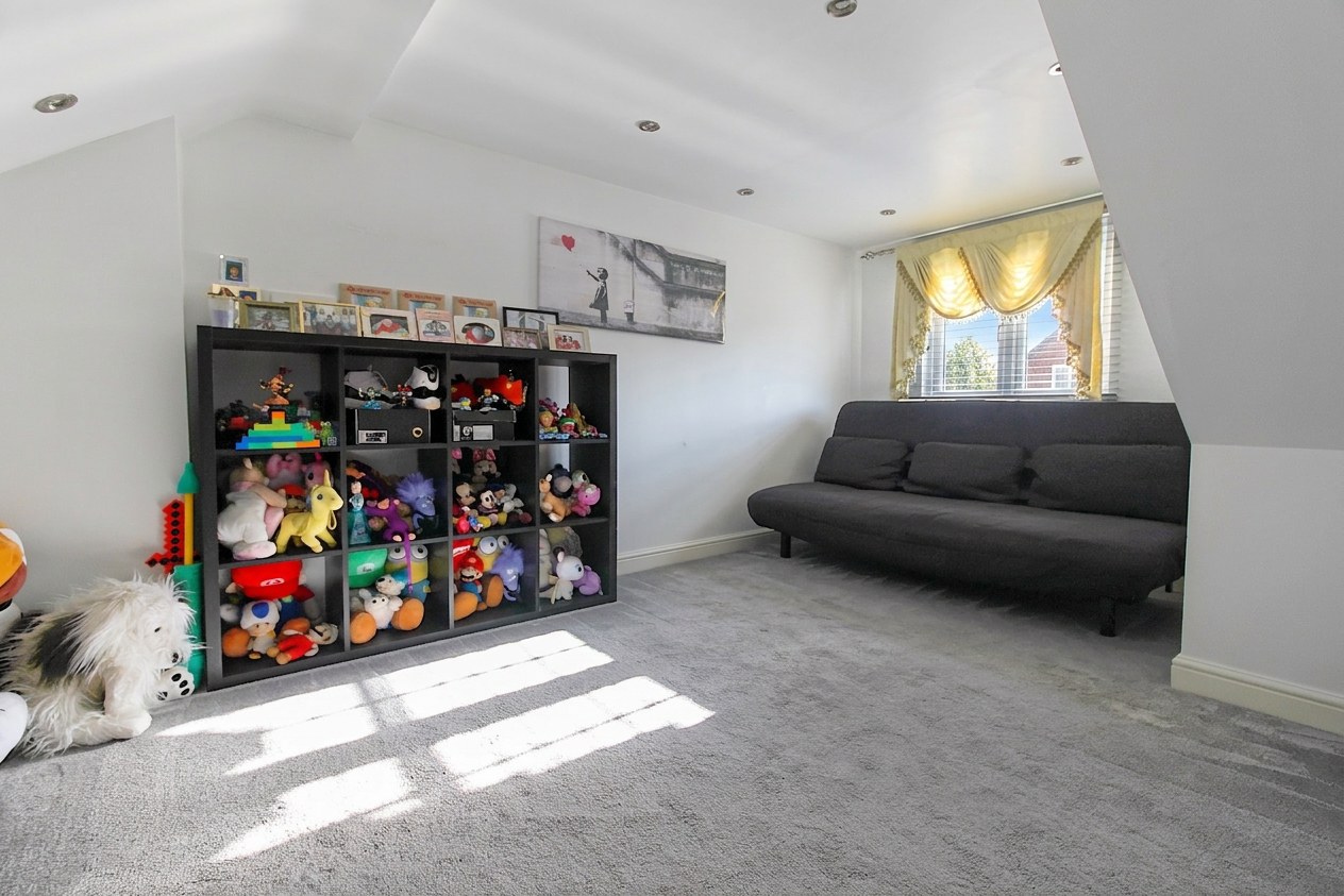 Reynolds Chase, Wigston, LE18, photo 18