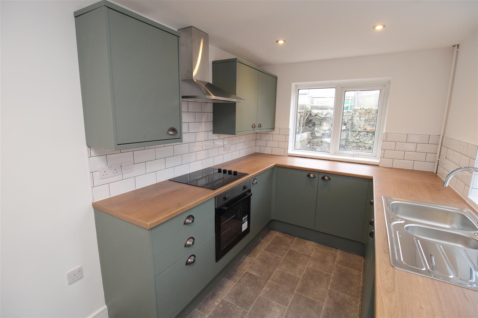 House - End Terrace For Rent Parry Street