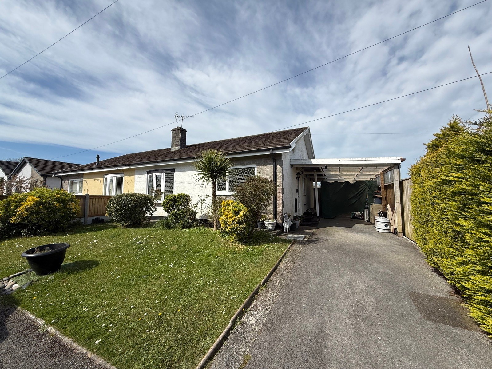 Lyndhurst Avenue
