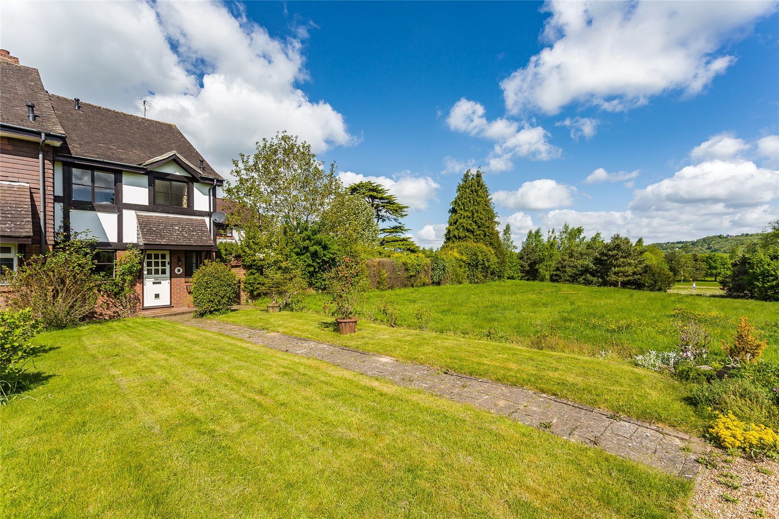 Clerks Croft, Bletchingley, Redhill, Surrey, RH1, photo 6