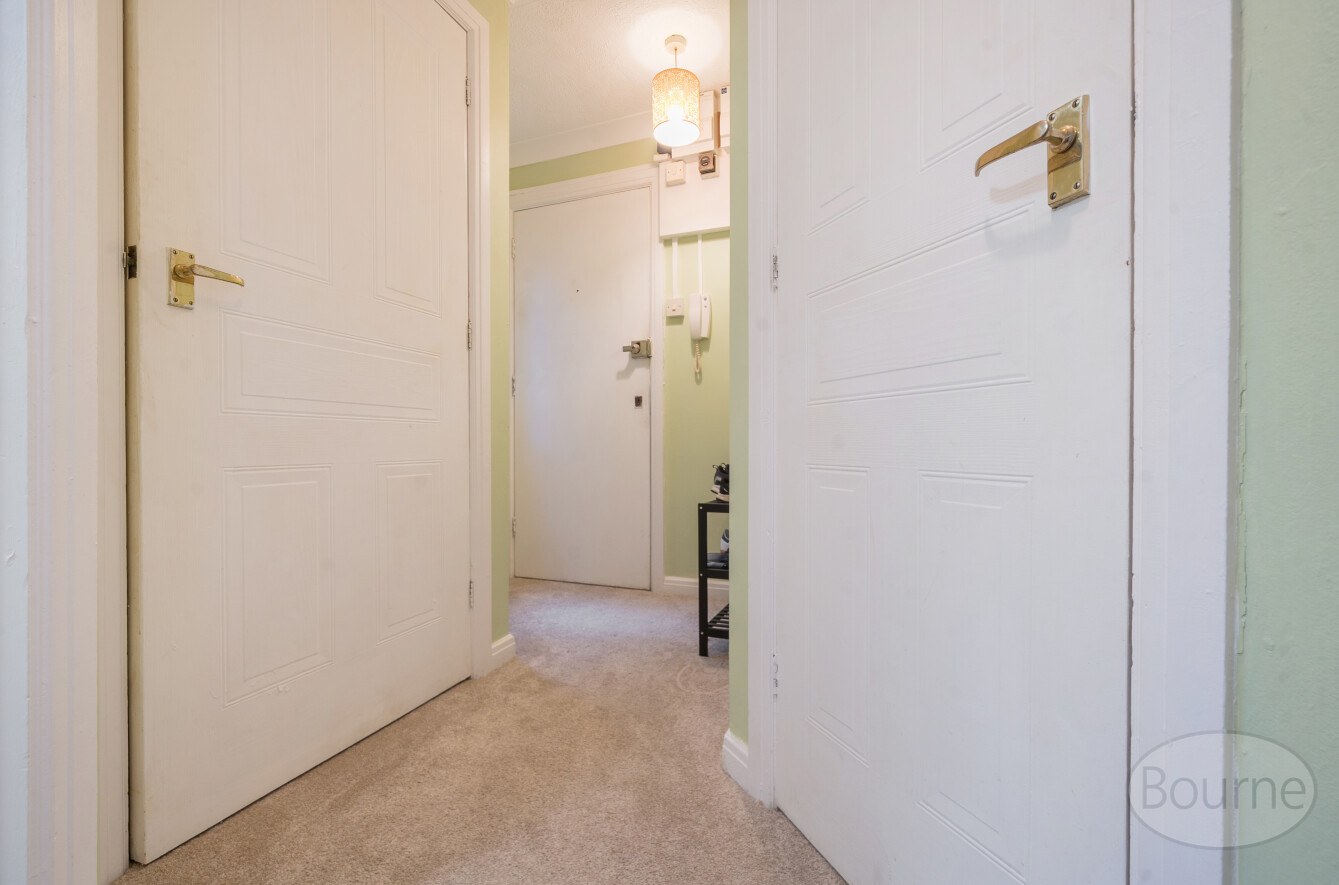 Dairymans Walk, Guildford, Surrey, GU4, photo 12