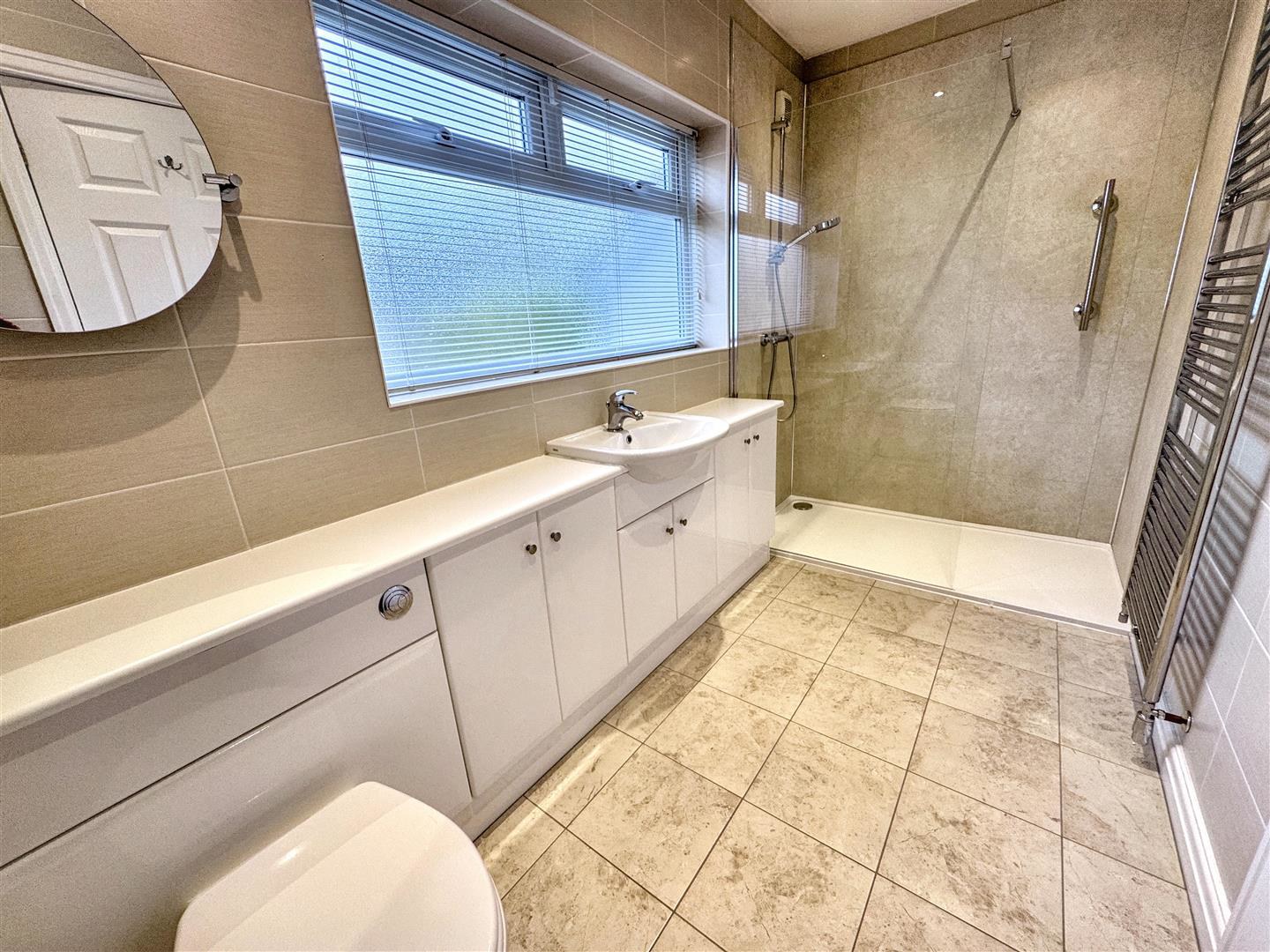 Birchlands Avenue, Wilsden, Bradford, BD15 0HB, photo 10