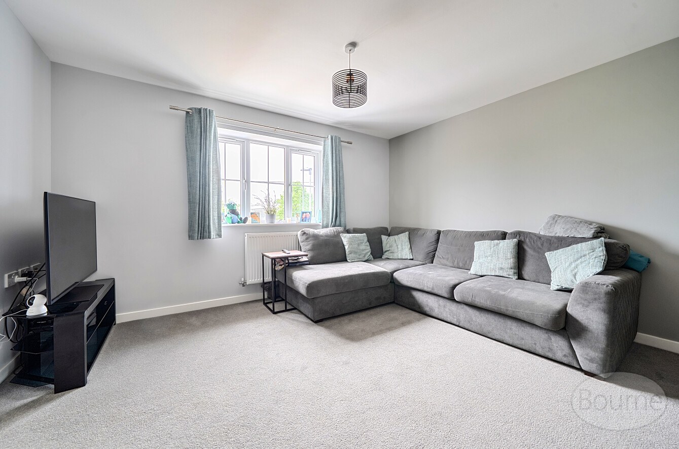 Halifax Close, Guildford, Surrey, GU3, photo 14