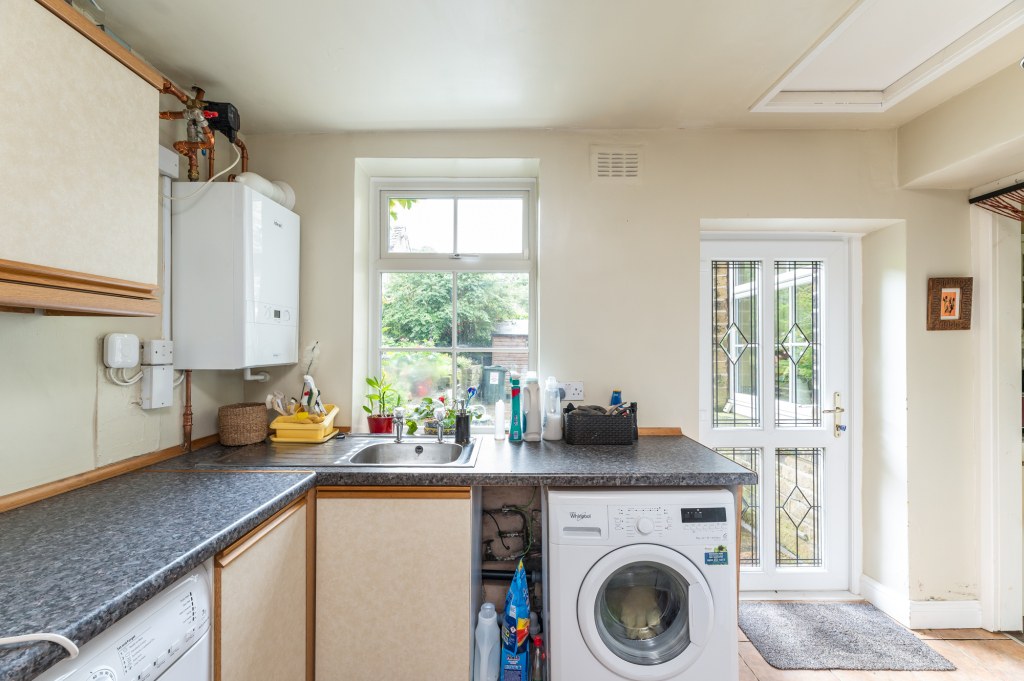 Thornton Road, Thornton, Bradford, West Yorkshire, BD13, photo 25