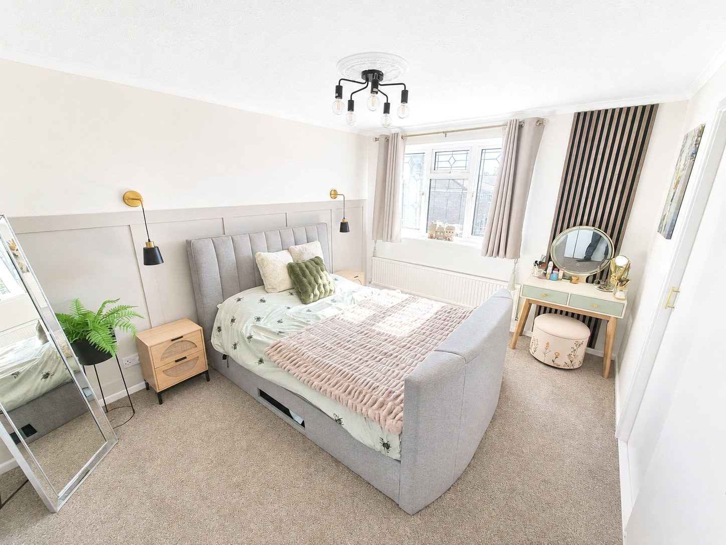 Ash Lodge Drive, Ash, Guildford, Surrey, GU12, photo 8