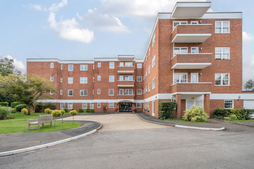 Bulstrode Court, Oxford Road, Gerrards Cross, Buckinghamshire, SL9