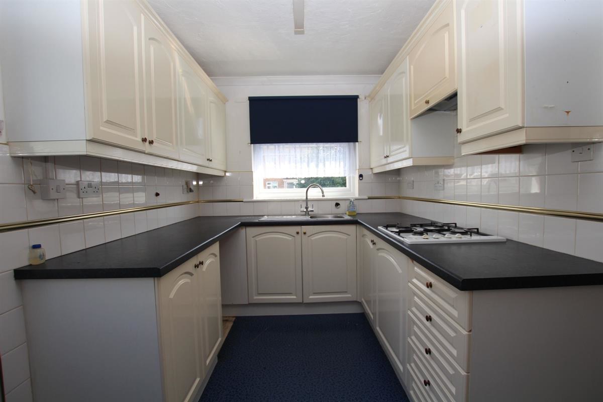 Fairlop Close, Clacton-on-Sea, photo 2