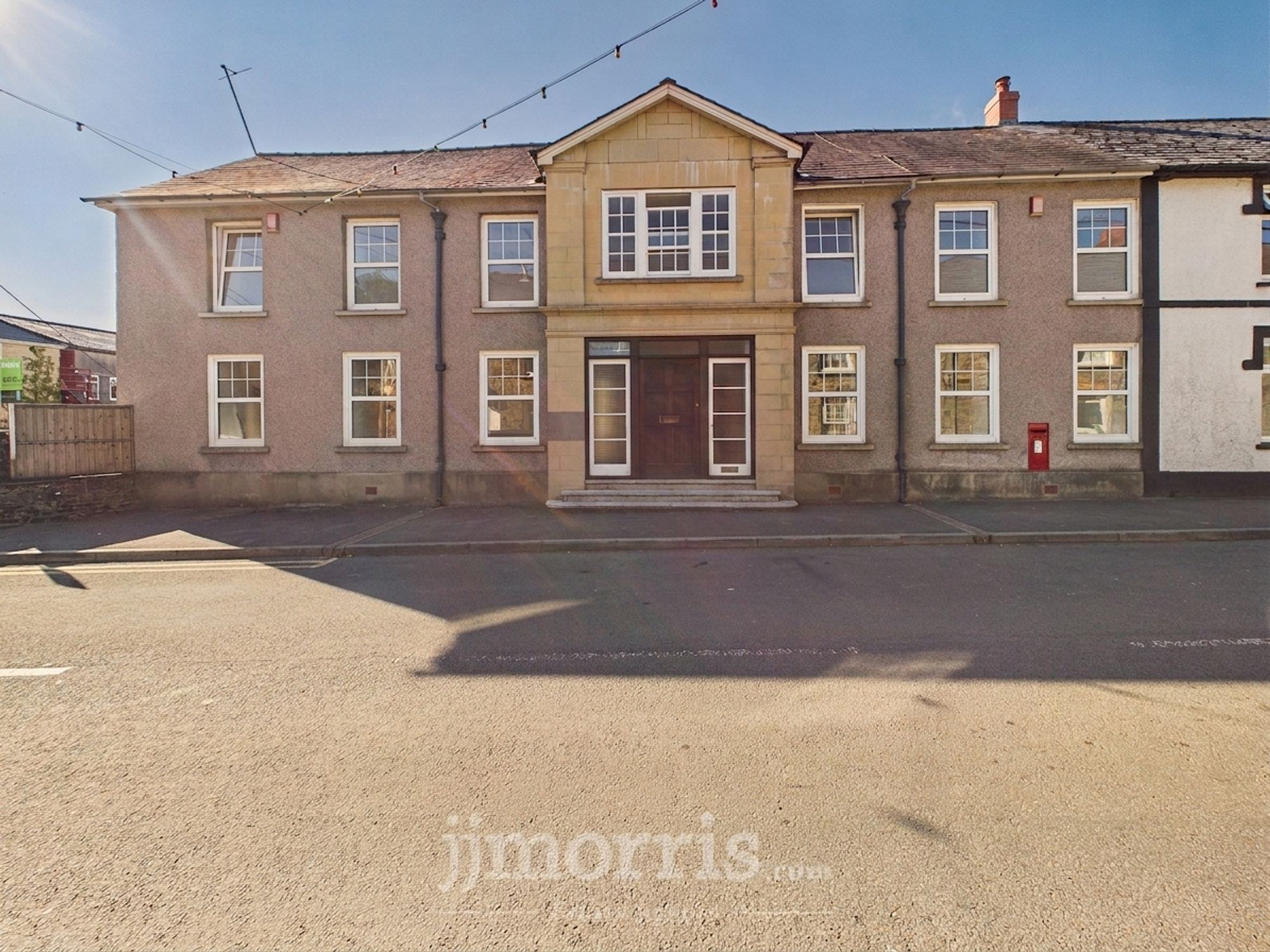 Pontwelly House