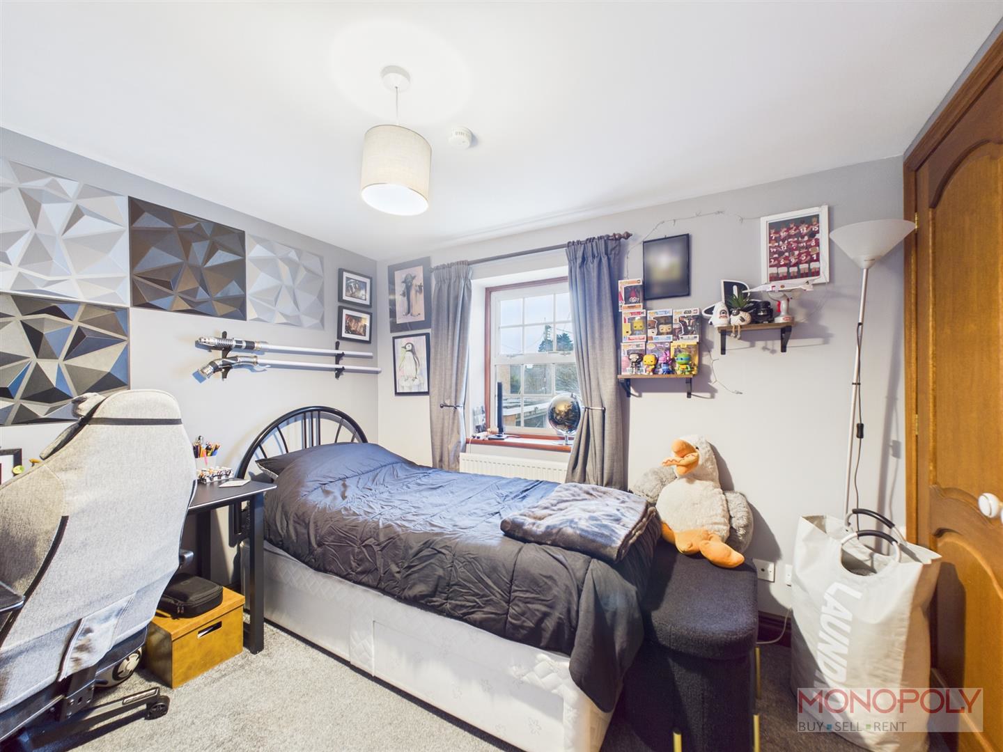 High Street, Overton, LL13, photo 17