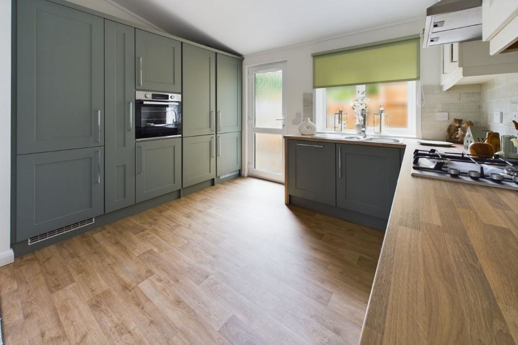 The Grove, Woodside, LU1, photo 15