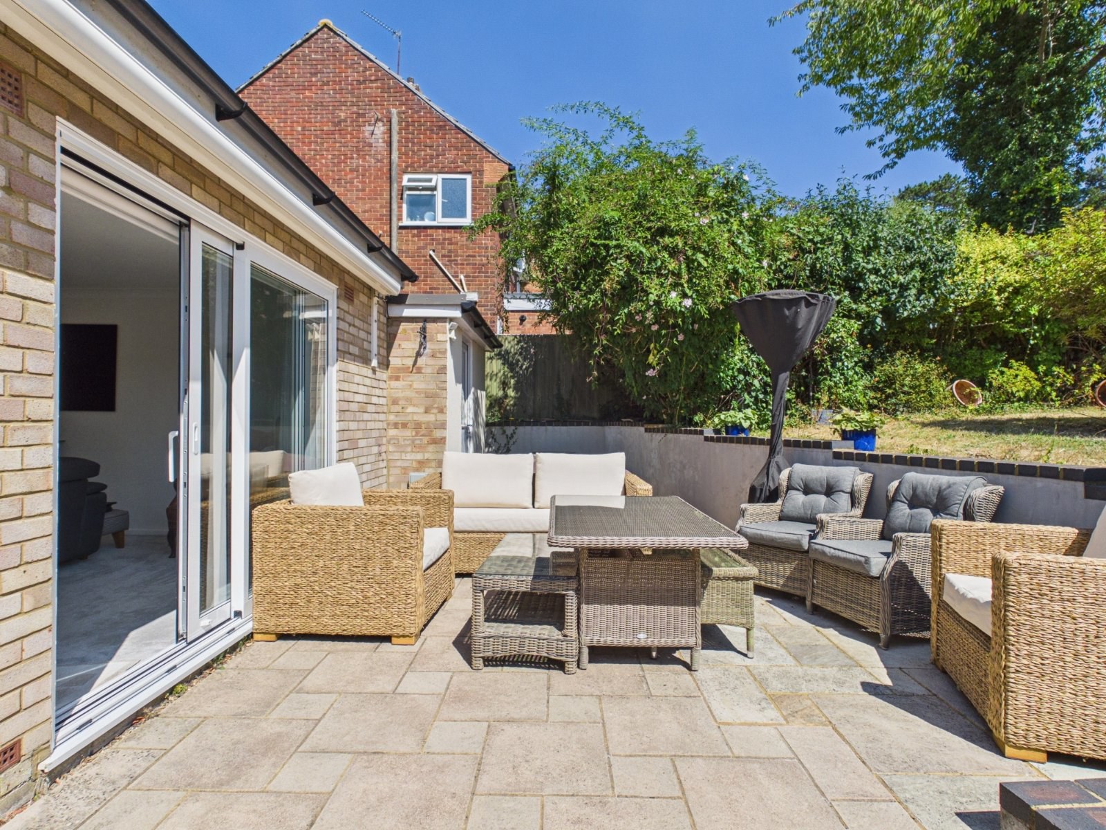 Telston Close, Bourne End, Buckinghamshire, SL8, photo 14