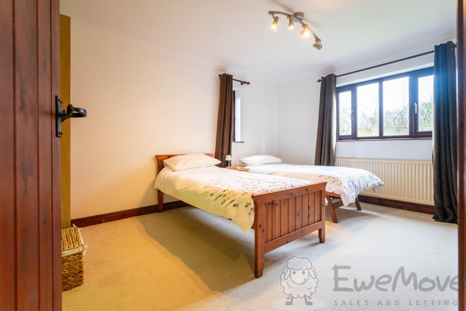 Wymondham Road, Wreningham, Norwich, Norfolk, NR16, photo 17