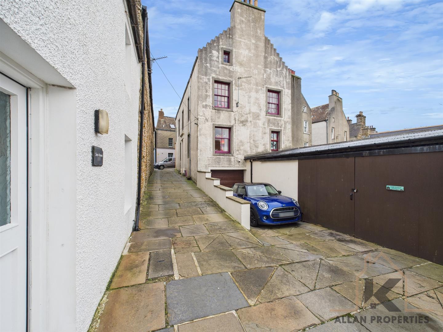 Victoria Street