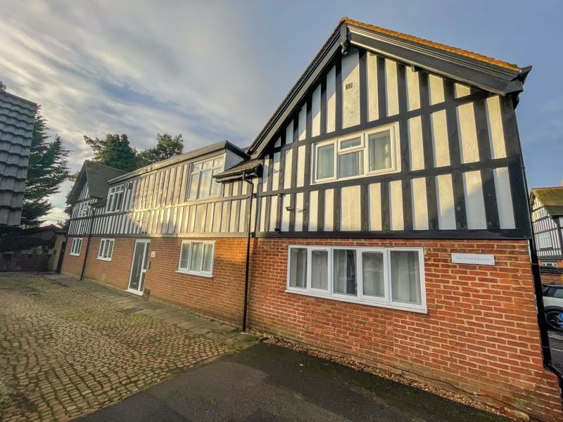 The Firs, High StreetWhitchurch HP22 4JU