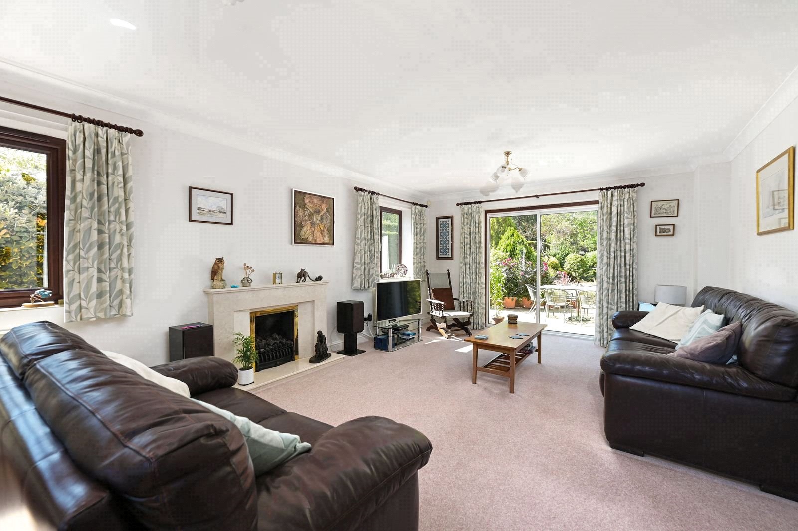 Fernhill Road, Farnborough, Hampshire, GU14, photo 3