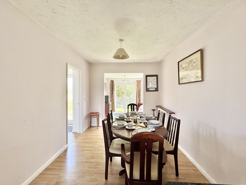 Comeytrowe Road, Trull, Taunton, Somerset, photo 6