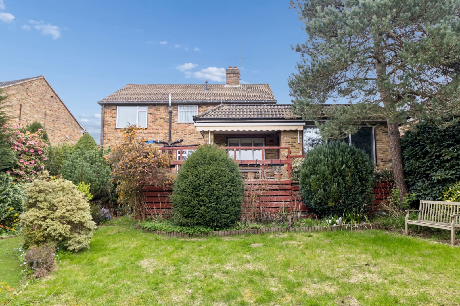 Robins Orchard, Chalfont St. Peter, Buckinghamshire, SL9