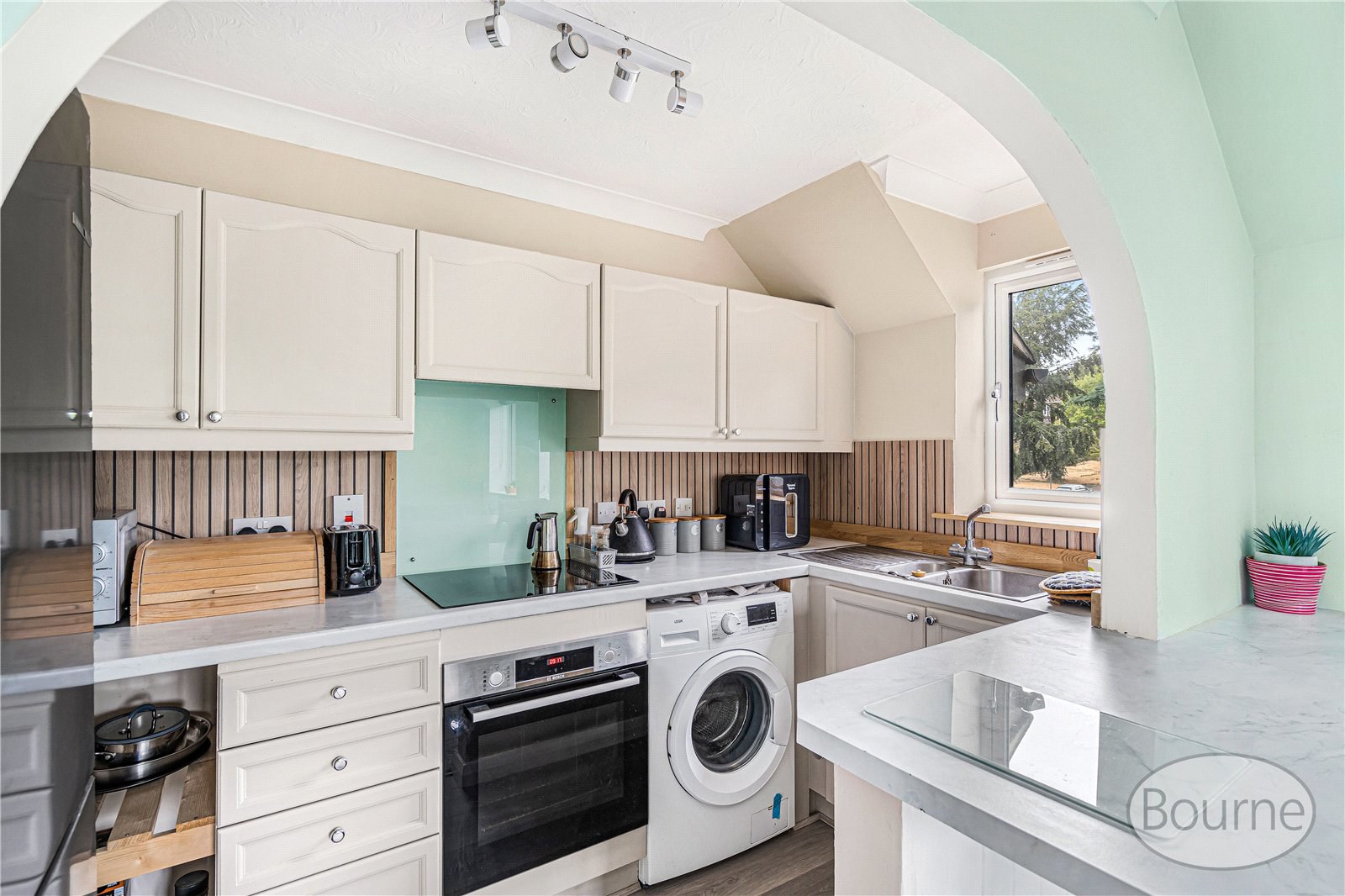 Brooklyn Road, Woking, Surrey, GU22, photo 3