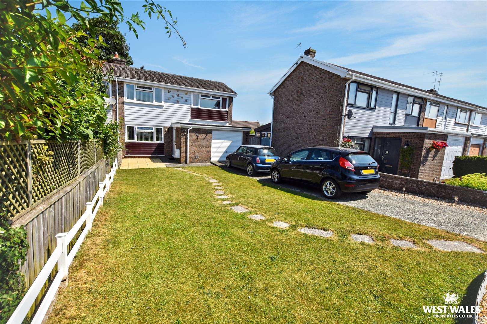 St. Michaels Road, Pembroke, photo 18