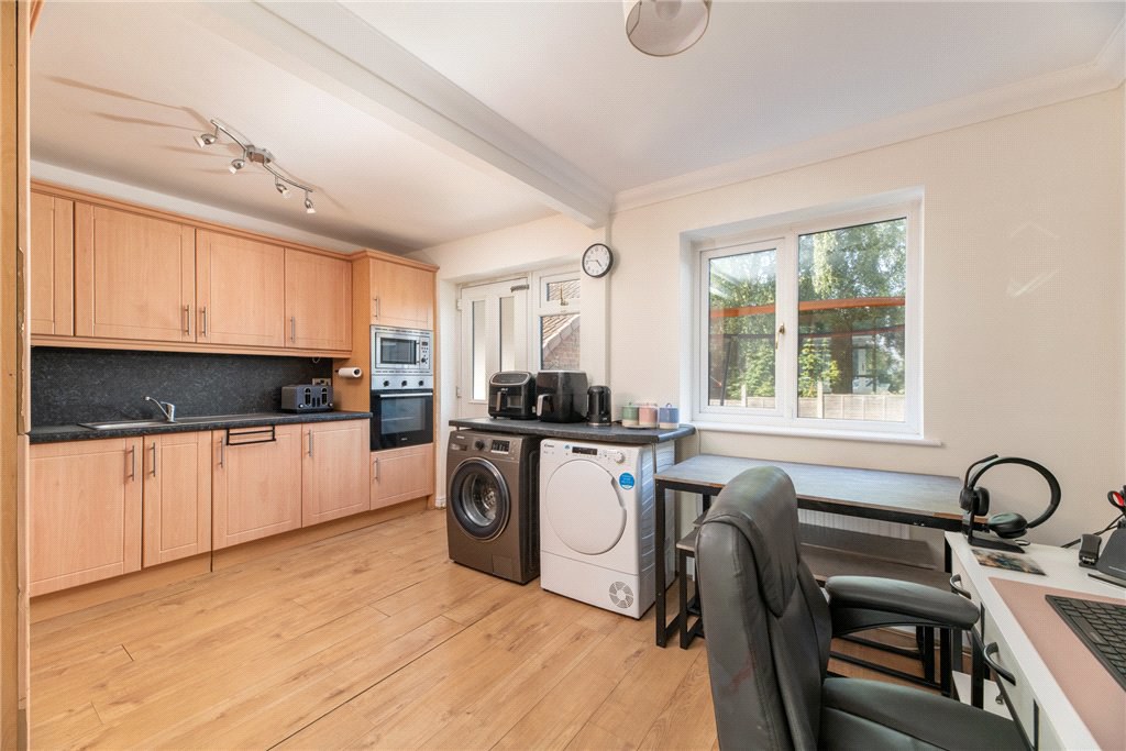 Topcliffe Grove, Morley, Leeds, West Yorkshire, LS27, photo 6
