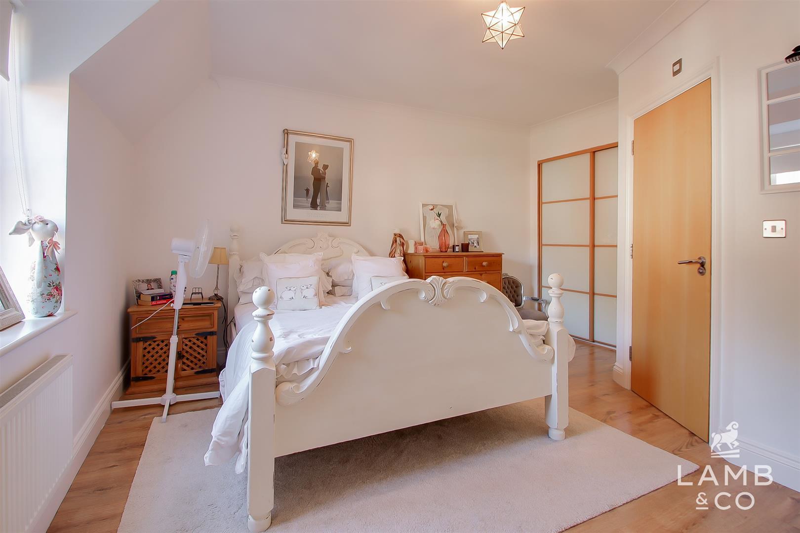 Cravenwood Close, Weeley Heath, photo 12