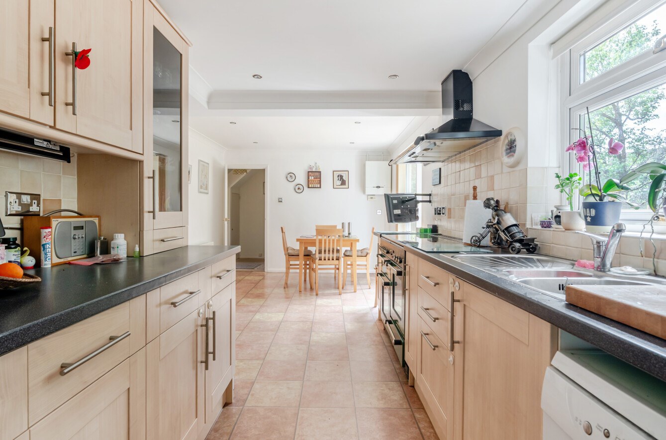 Fielders Way, East Wellow, Romsey, SO51, photo 4
