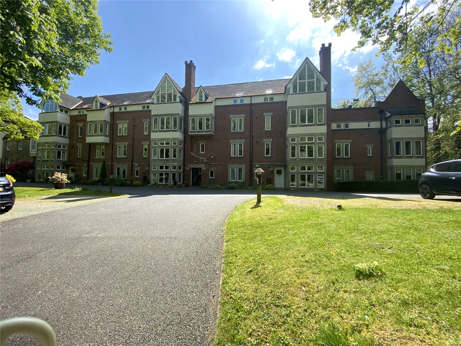 Castle Hill House