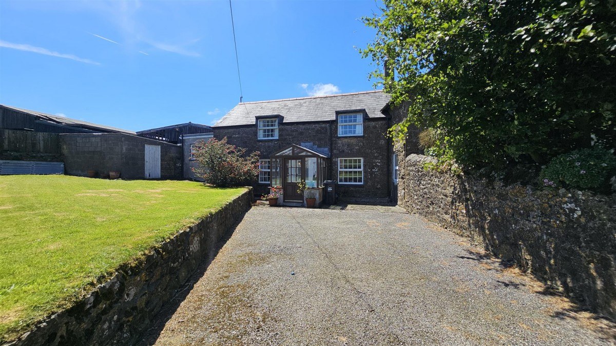 Trencrom Cottage