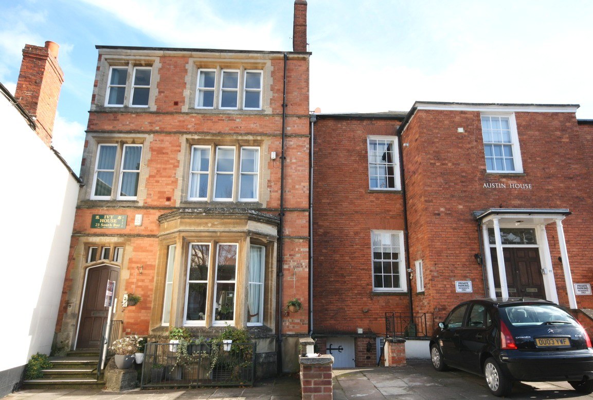 Ivy House