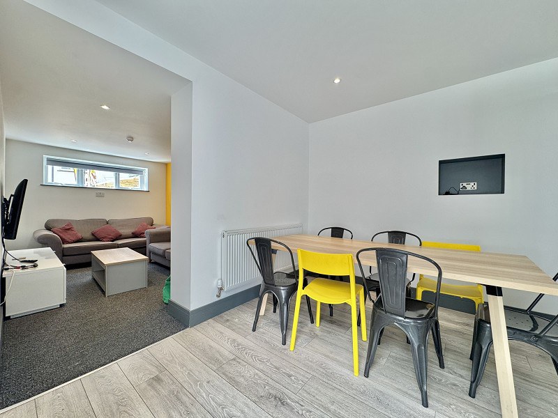 Bryn Y Mor Crescent, Swansea, City and County of Swansea., photo 6