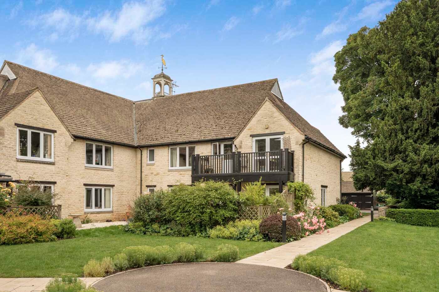 Stuart Court