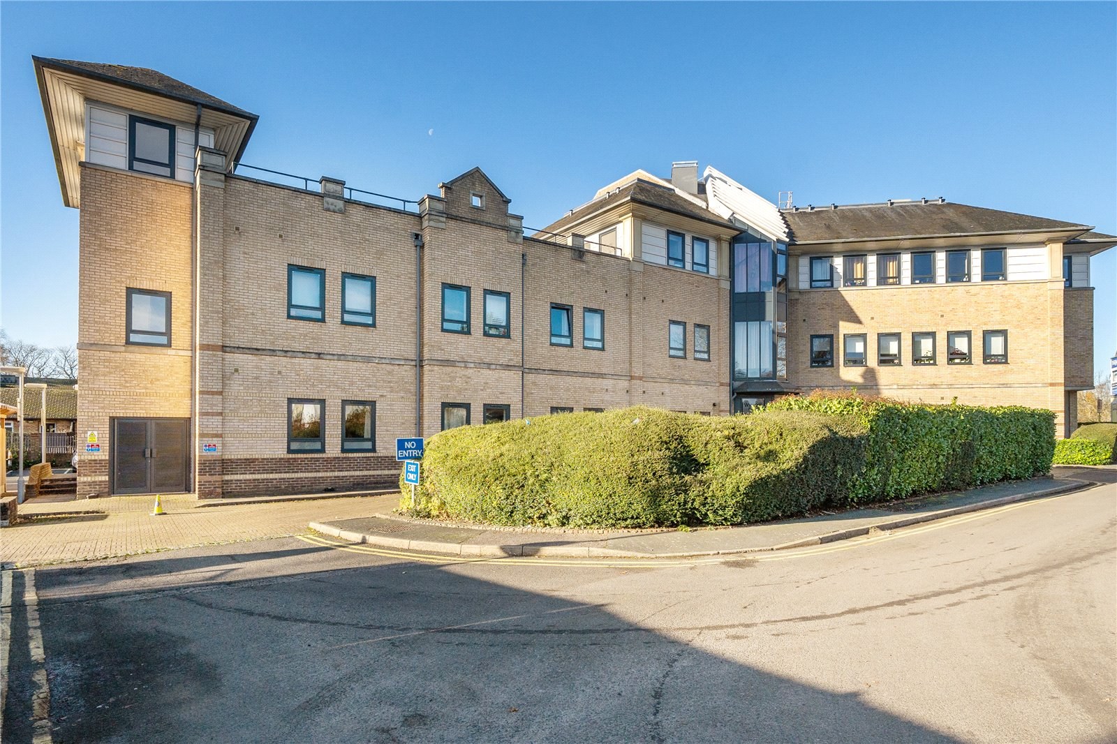 Maybury Close