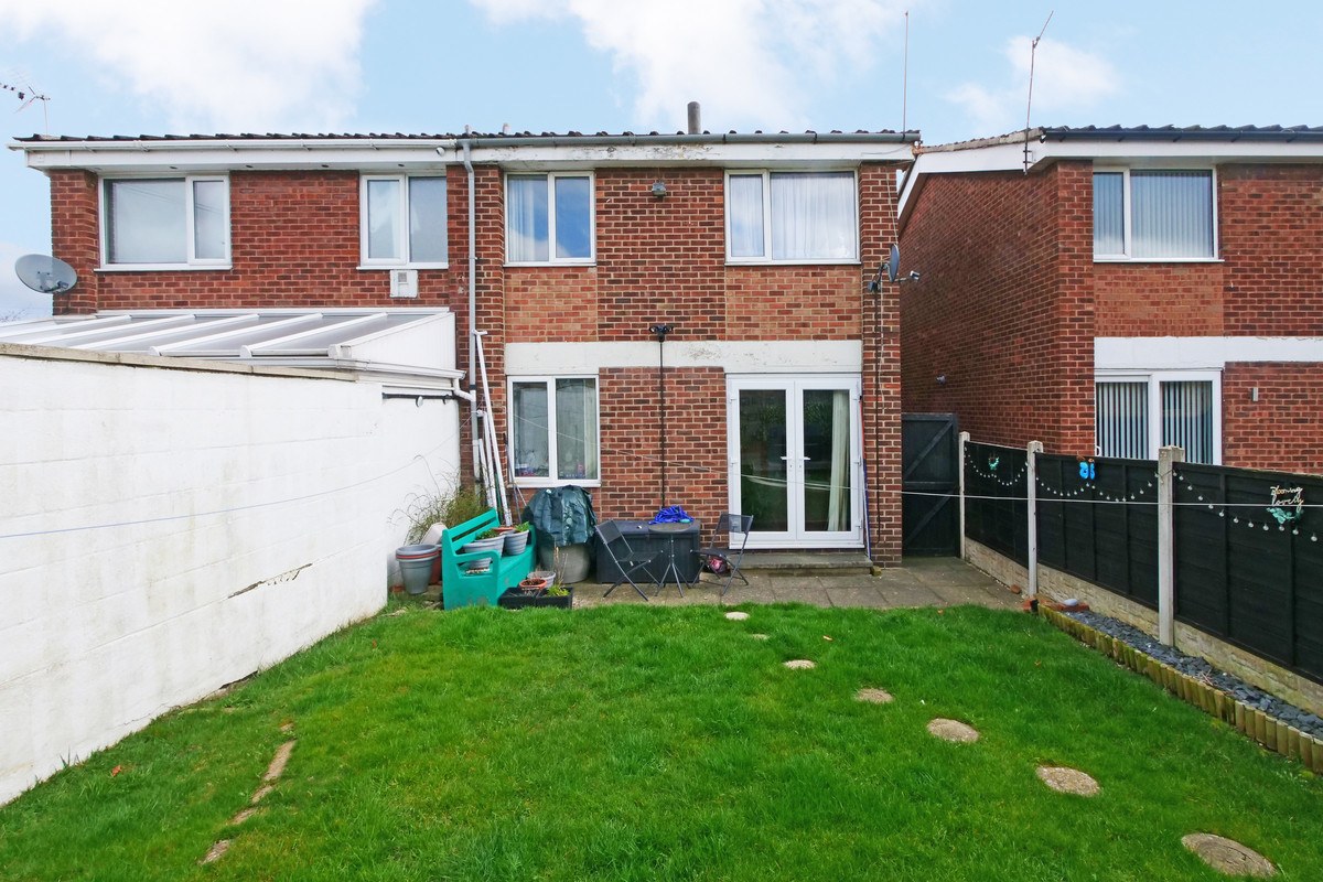 145 Chequers, Close, Pontefract WF8 2TF, photo 3